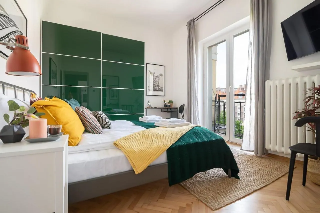 Rent Like Home - Aleja Wyzwolenia 7 Warsaw Apartment